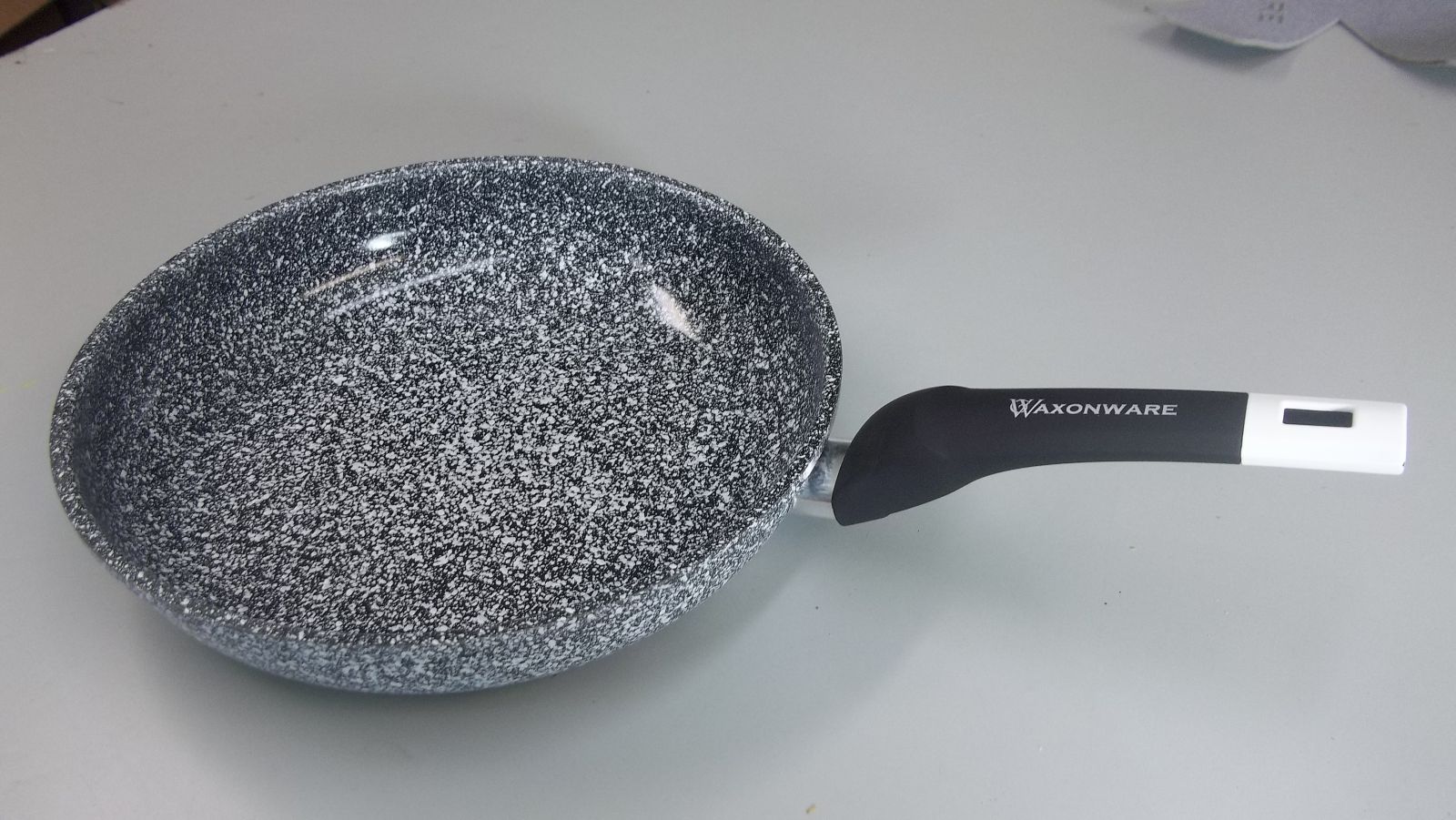 WaxonWare pan